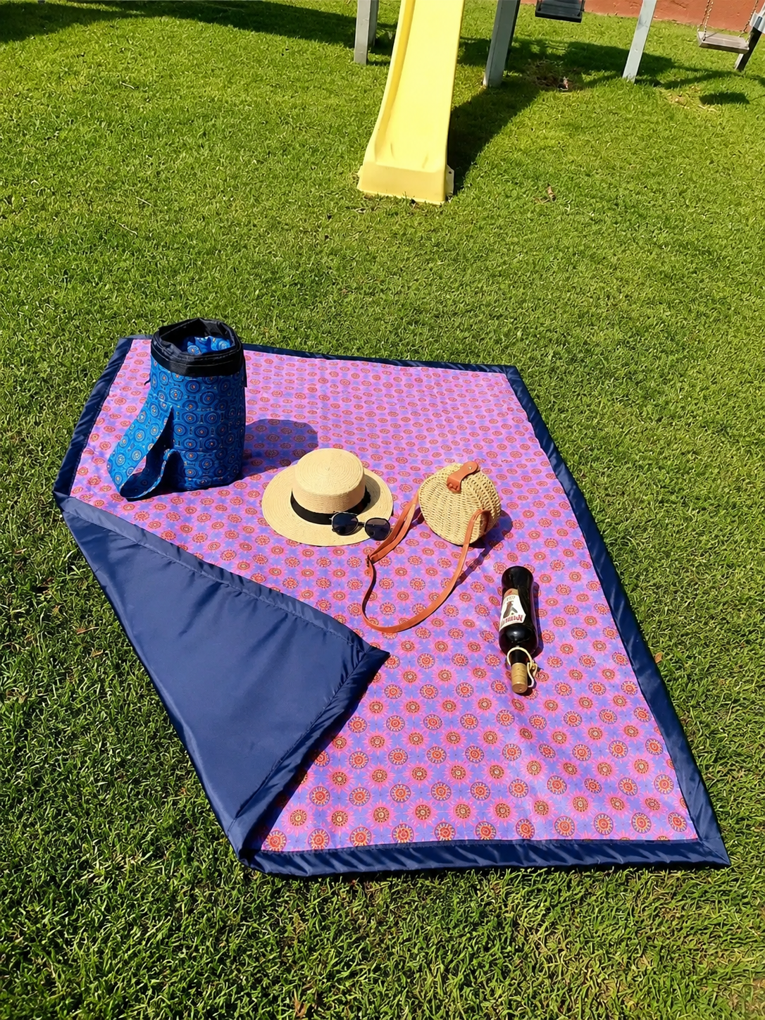 Shweshwe picnic blankets with waterproof underneath 150cm x 100cm - Image 4